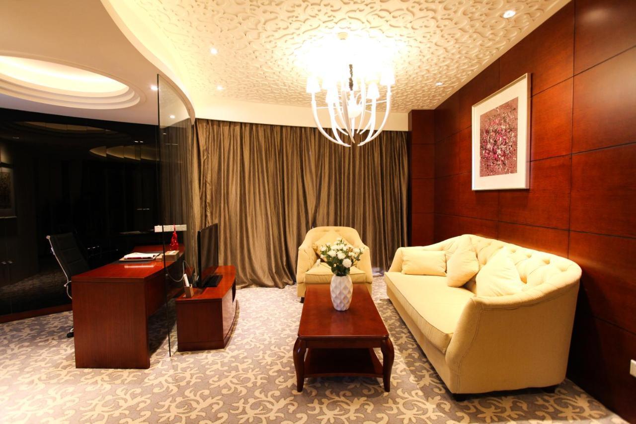 Ramada Yangzhou Baoying Hotel Eksteriør billede